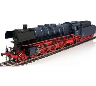 199919 AKTION Dampflokomotive DB BR03.10.jpg